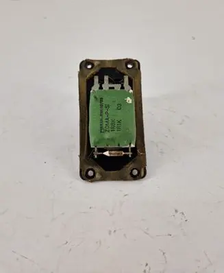Volkswagen Transporter - Caravelle T4 Heater blower fan relay 7D1959263