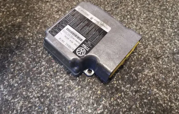 Volkswagen PASSAT B6 Airbag control unit/module 5N0959655N