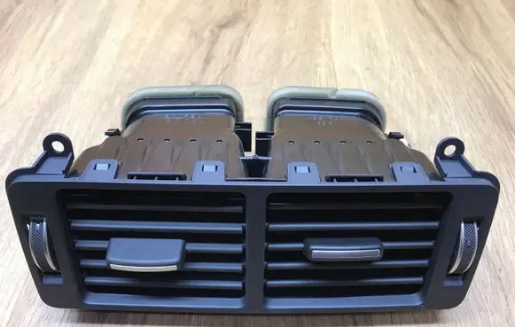 Land Rover Range Rover L405 Rear air vent grill EJ32014A22AA