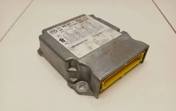 Volkswagen Touran I Airbag control unit/module 1T0909605D 5WK43828 18100211C