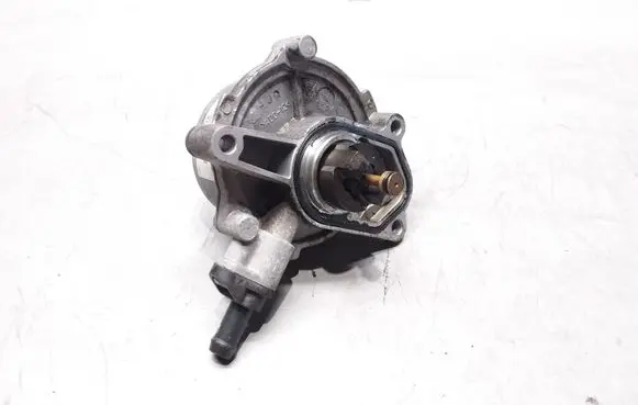 Hyundai i30 Vacuum pump 288102A101