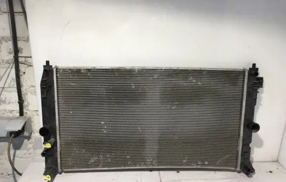 Toyota C-HR I Coolant radiator DT4221367381