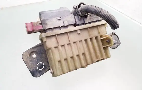 Opel Astra G Coolant fan relay 09131732