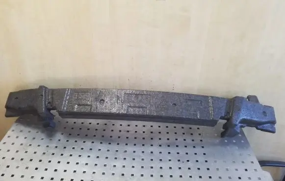 Front bumper foam support bar