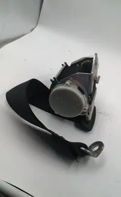 Audi A3 S3 A3 Sportback 8P Rear seatbelt 8p085773