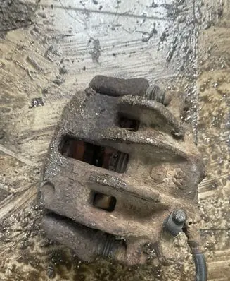Peugeot 607 Front brake caliper