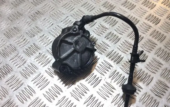 Peugeot 207 CC Vacuum pump