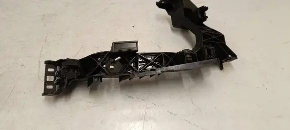 Porsche Macan (95C) Headlight/headlamp mounting bracket 95c807419