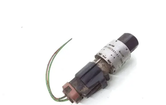 Ford Focus Air conditioning (A/C) pressure sensor 95BW19E561AA