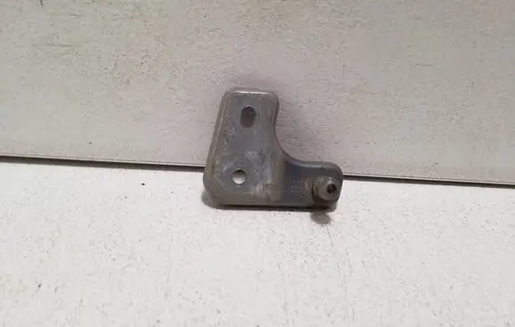 Polestar 2 Shock absorber/damper mounting bracket 32234554