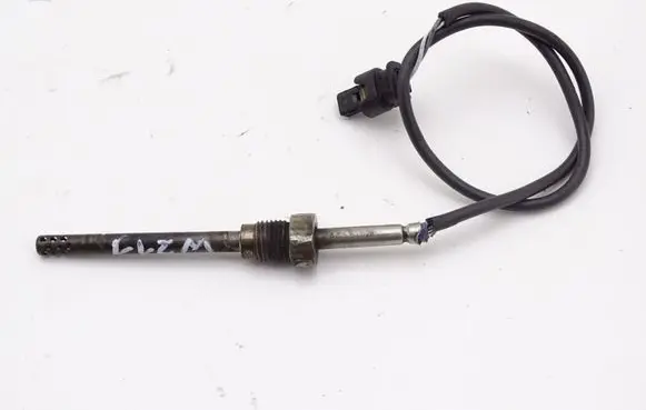 Mercedes-Benz E W211 Exhaust gas temperature sensor A0051531128