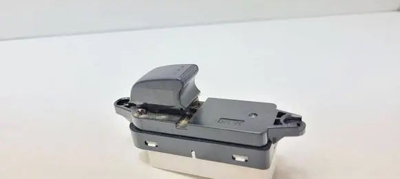 Mazda CX-7 Electric window control switch EH1466380 8063T5