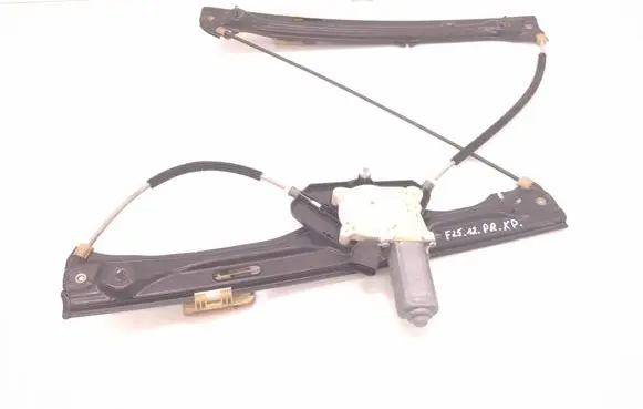 BMW X3 F25 Front door window regulator with motor 7322747 C11468101