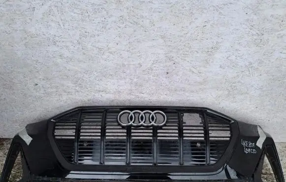 Audi e-tron Front bumper 4KE807437C