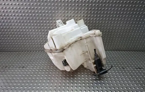 Nissan Pulsar Windshield washer fluid reservoir/tank S25165126 289101KY1A