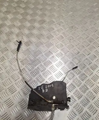 Volvo XC60 Front door lock