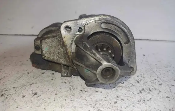 Mercedes-Benz C W203 Starter motor D7R28