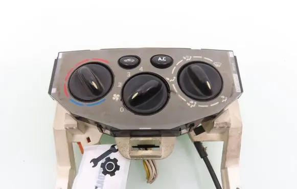 Opel Vivaro Interior fan control switch W964384Z