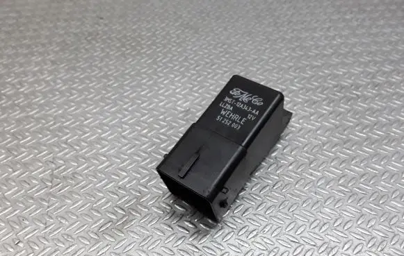 Mazda 3 I Glow plug pre-heat relay 3M5T12A343AA