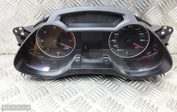 Audi A4 S4 B8 8K Speedometer (instrument cluster) 8K0920980N
