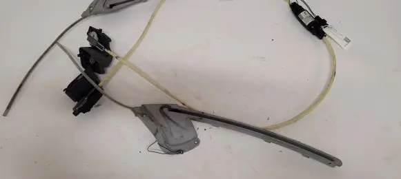 Mercedes-Benz E W211 Curtain motor 