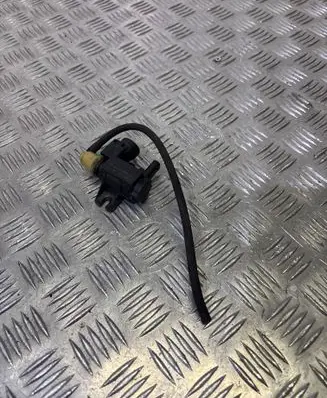 BMW X4 G02 Valve vacuum 8589117 18T311 70693505