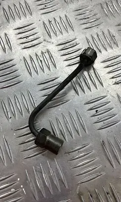 Chrysler Voyager Fuel injector supply line/pipe 