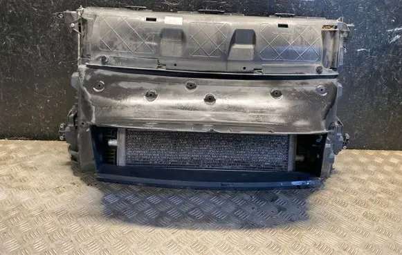 Porsche Panamera (970) Coolant radiator 97010603215