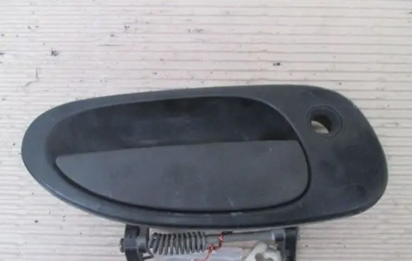 Mazda 323 F Front door exterior handle