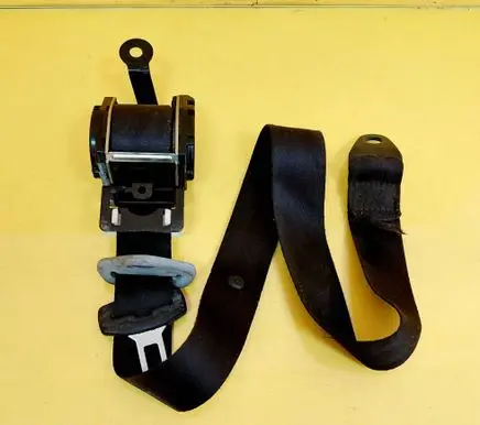 Nissan Vanette Rear seatbelt 0416096