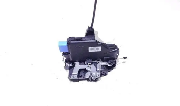 Skoda Roomster (5J) Front door lock 5J1837015A C7A0378