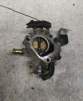 Toyota Corolla Verso E121 Throttle valve 8945220130