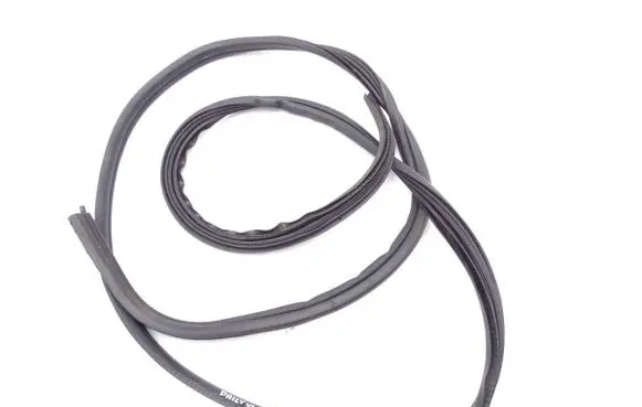 Opel Astra K Front door rubber seal 