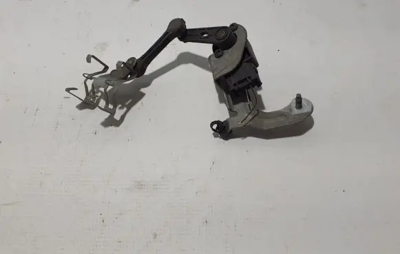 Mercedes-Benz GLC C253 Rear air suspension level height sensor A2139051902