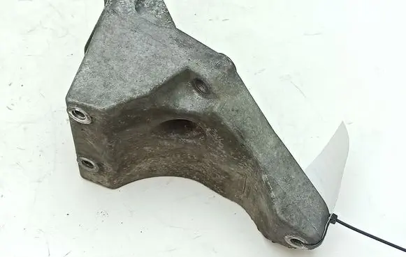 Generator/alternator bracket