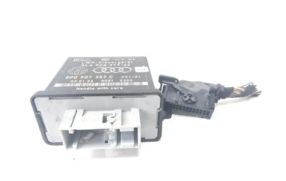 Audi A6 S6 C6 4F Light module LCM 8P0907357C