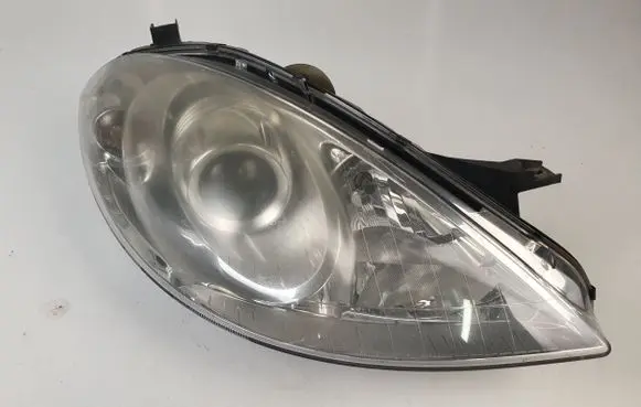 Mercedes-Benz A W169 Headlight/headlamp A1698200661