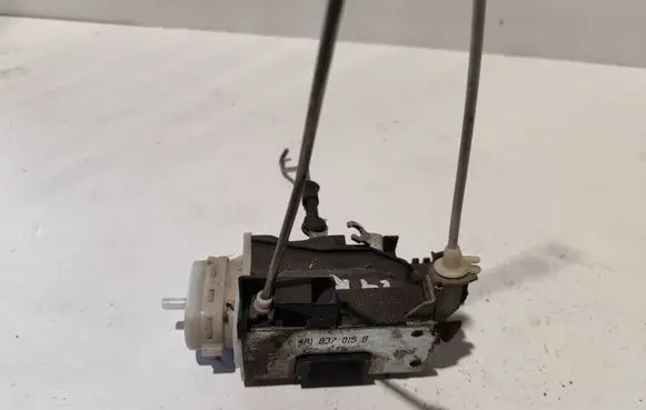 Audi A6 S6 C4 4A Front door lock 4A1837015B