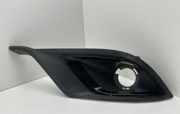 Dodge Durango III Front fog light trim/grill 05113679AB