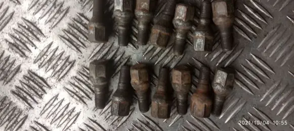 Peugeot 406 Nuts/bolts 