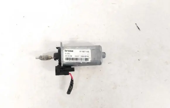 Subaru Legacy Seat adjustment motor 911927103 911927-103