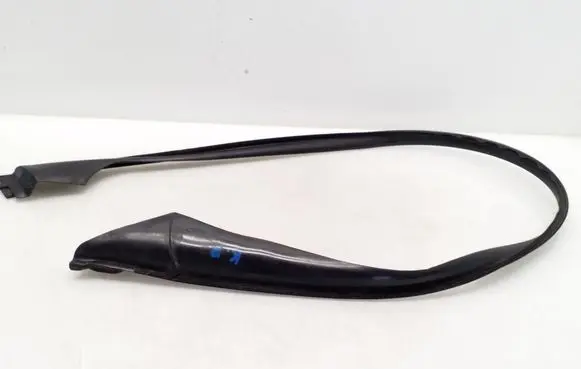 BMW 5 F10 F11 Rubber seal front coupe door 7182285