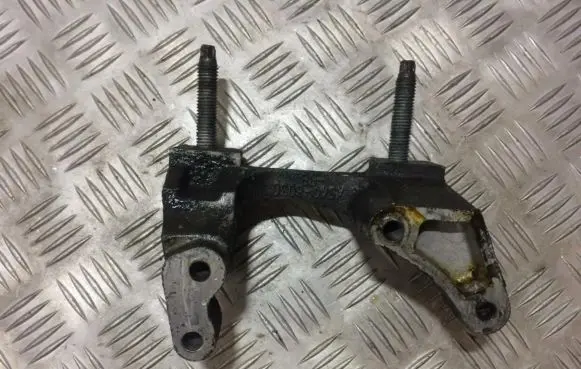 Ford Focus Engine mounting bracket XS406030BB XS40-6030-BB