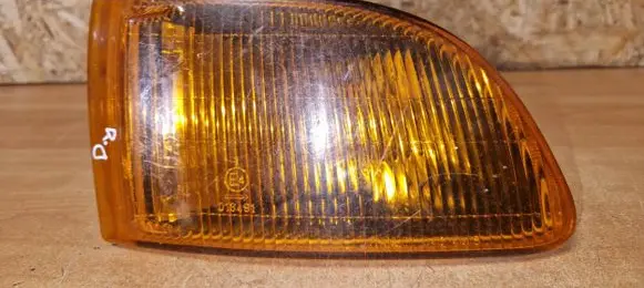 Mitsubishi Galant Front indicator light 0454365
