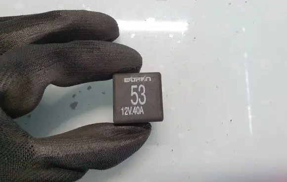 Volkswagen Golf IV Other relay 141951253B