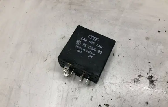 Audi A6 S6 C5 4B Other relay 05020500