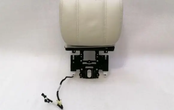 Land Rover Range Rover L405 Front seat headrest 