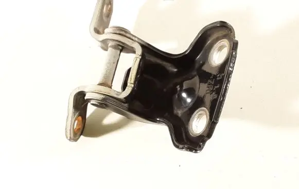 Subaru Impreza III Rear door upper hinge