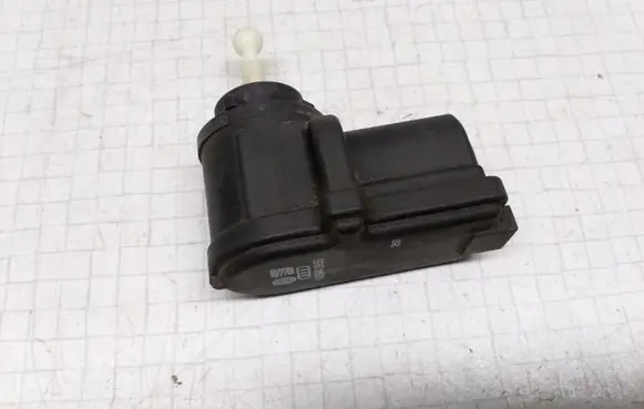 Seat Cordoba (6K) Headlight level adjustment motor 1J0941295B