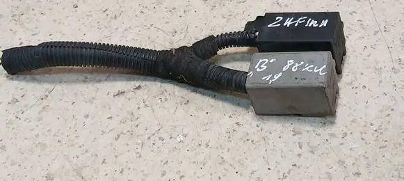 Opel Zafira B Coolant fan relay 13119468 13178656